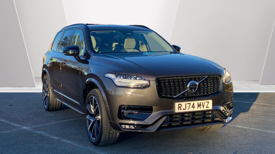 Volvo XC90 2.0 B5P Plus Edition Dark 5dr AWD Geartronic Petrol Estate